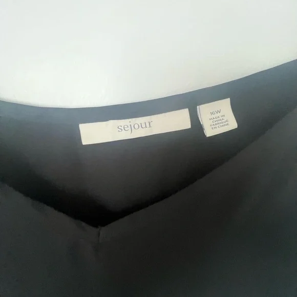 Sejour Black Asymmetrical Hem Camisole | Size 16W | Adjustable Straps - Picture 2 of 5